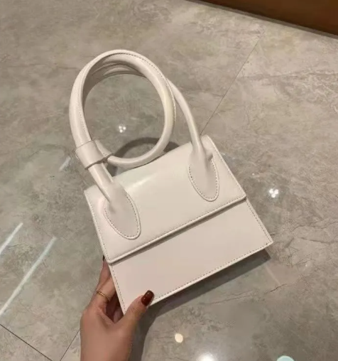 BOLSA TIPO JACQUEMUS
