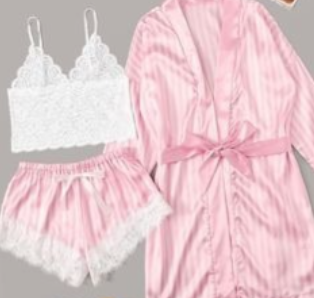 PIJAMA CON LENCERIA VS