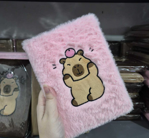 LIBRETA CAPIBARA PELUCHE
