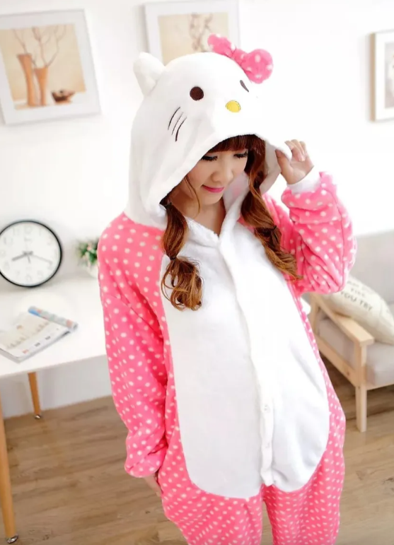 MAMELUCO KITTY ADULTO